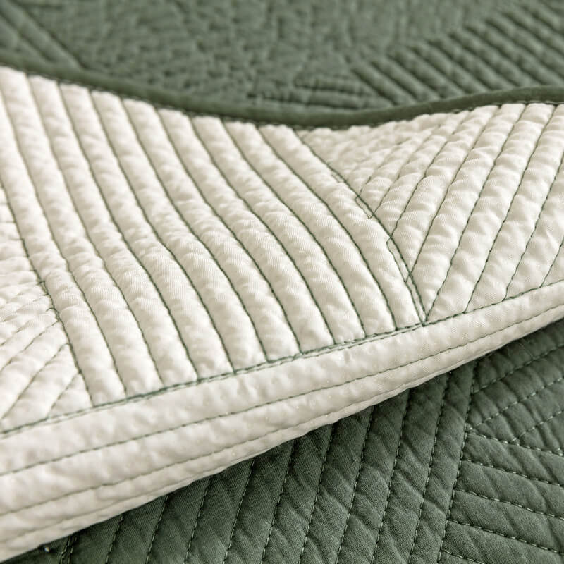 Minimalist All-Season Solid Cotton Geometric Quilted Anti-Slip Sofa Cover