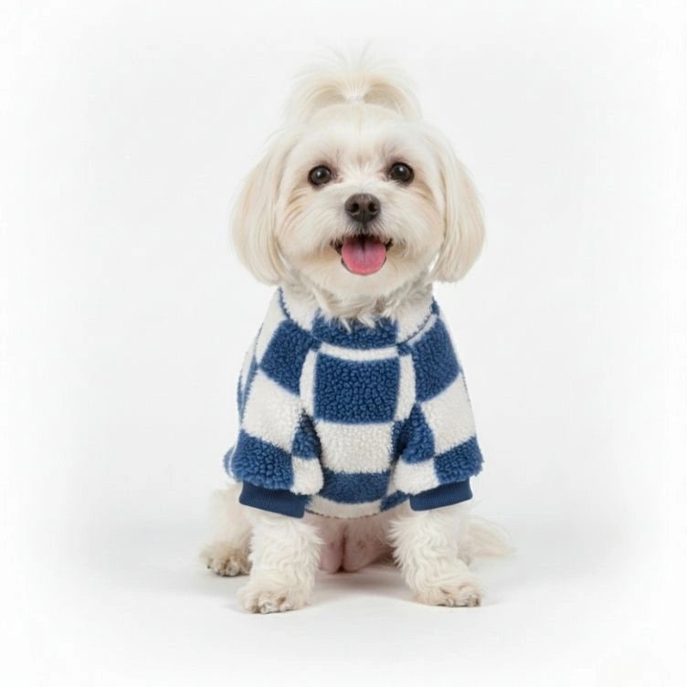 Checkered Fleece Dog Jacket – Bold Style and Warmth for Winter Walks