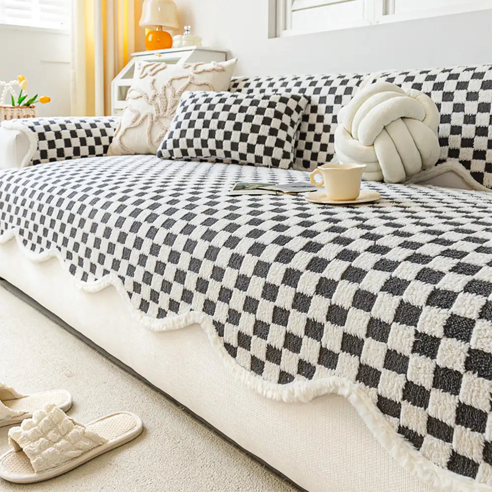 Classic Checkerboard Plush Comfortable Scratch-Resistant Non-Slip Sofa Cover