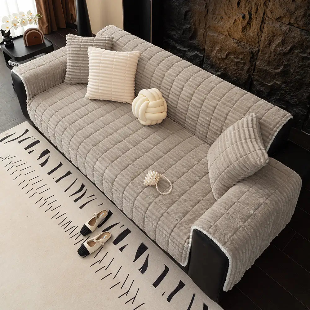 One-Piece Cozy Flannel Sofa Protection Non-Slip Outdoor Sofa Cover
