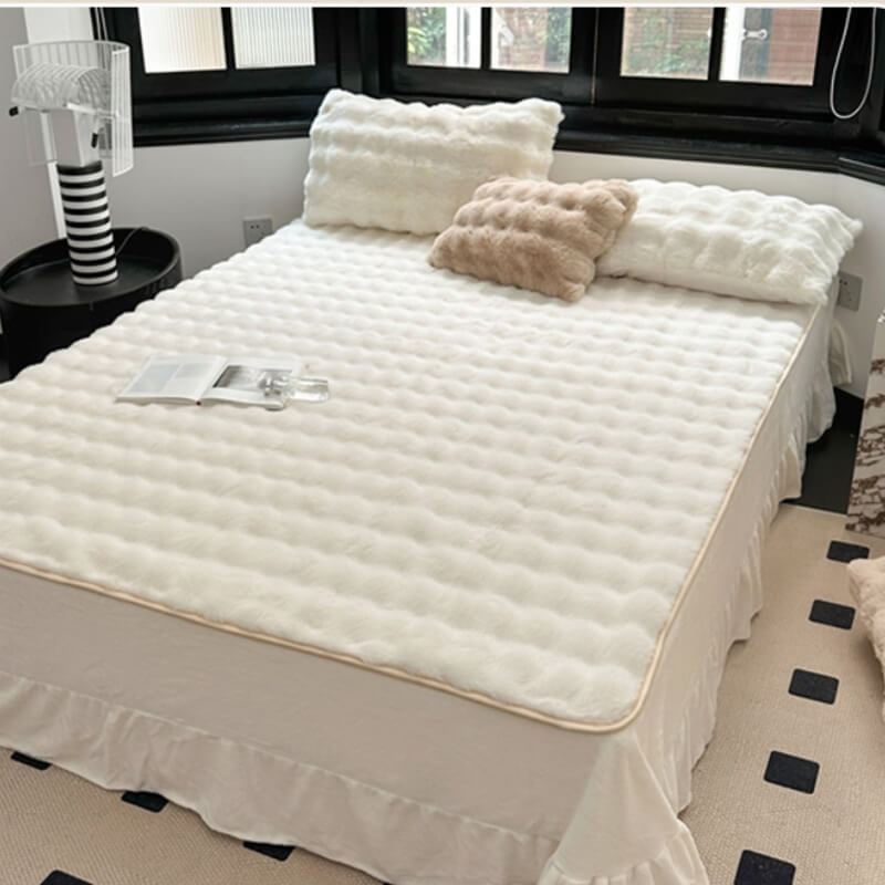 Housse de matelas antidérapante en fausse fourrure de lapin de luxe