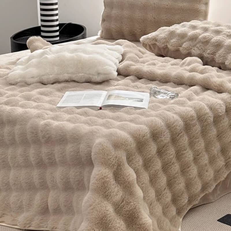 Housse de matelas antidérapante en fausse fourrure de lapin de luxe