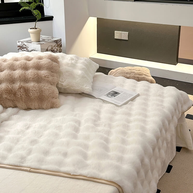 Housse de matelas antidérapante en fausse fourrure de lapin de luxe