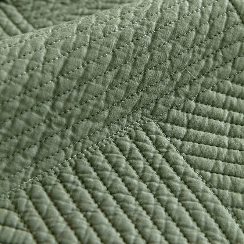 Minimalist All-Season Solid Cotton Geometric Quilted Anti-Slip Sofa Cover