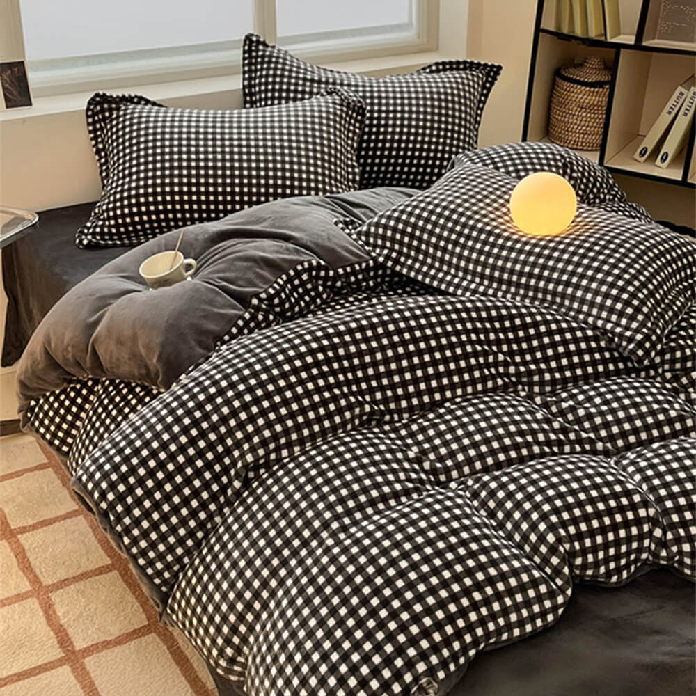 Anti-Static Cozy Plaid Milk Velvet Bed Sheet Set