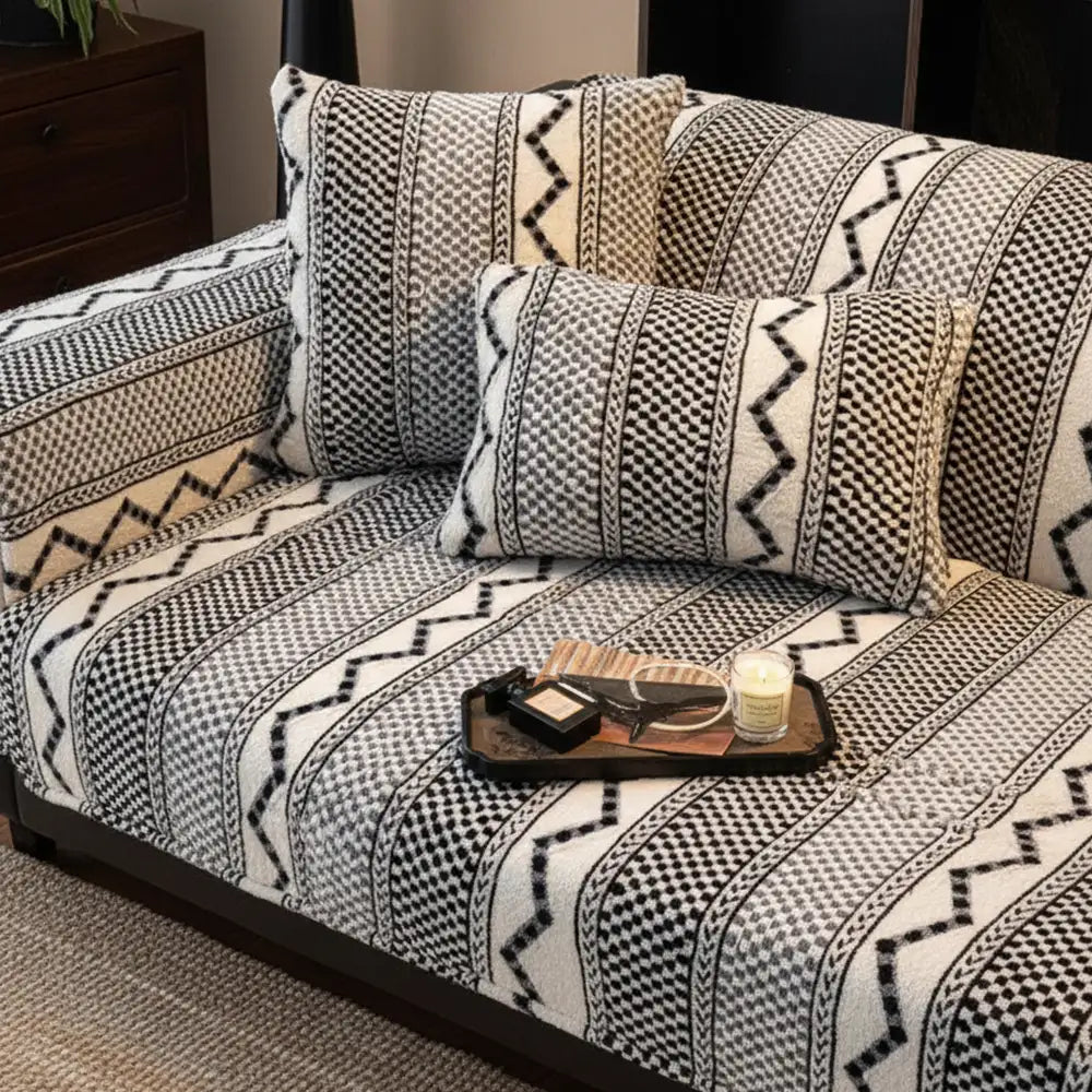 Classic Plaid Plush Scratch-Resistant Comfortable Non-Slip Sofa Cover