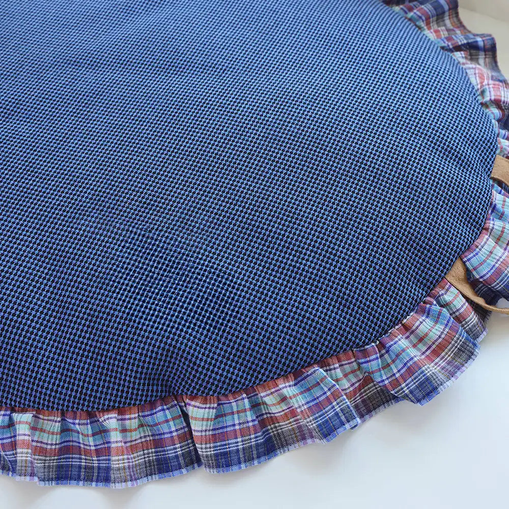 Country Chic Plaid Non-Slip Round Pet Mat - Large Space