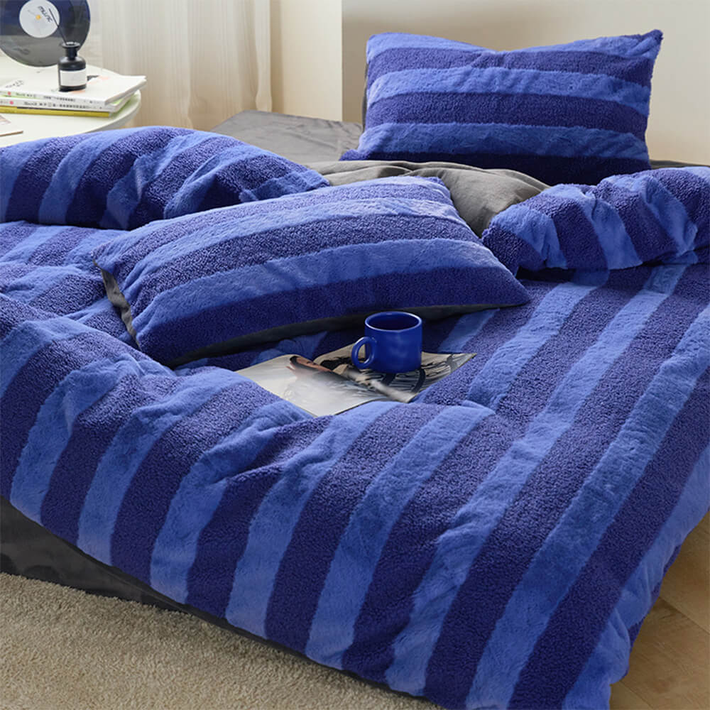 Dual-Sided Cozy Striped Bed Sheet Set