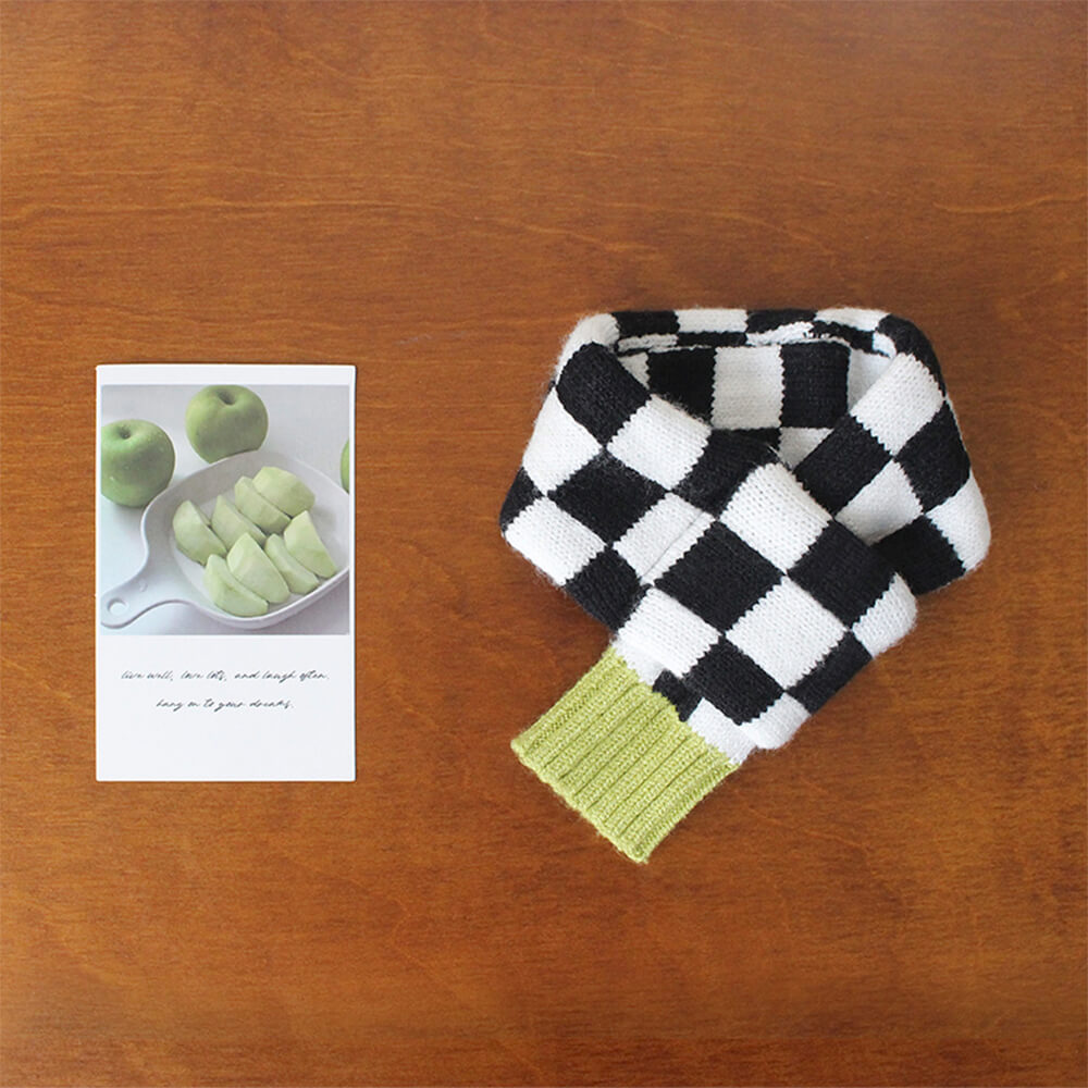 Classic Checkered Knit Cozy & Stretchable Warm Dog & Cat Scarf