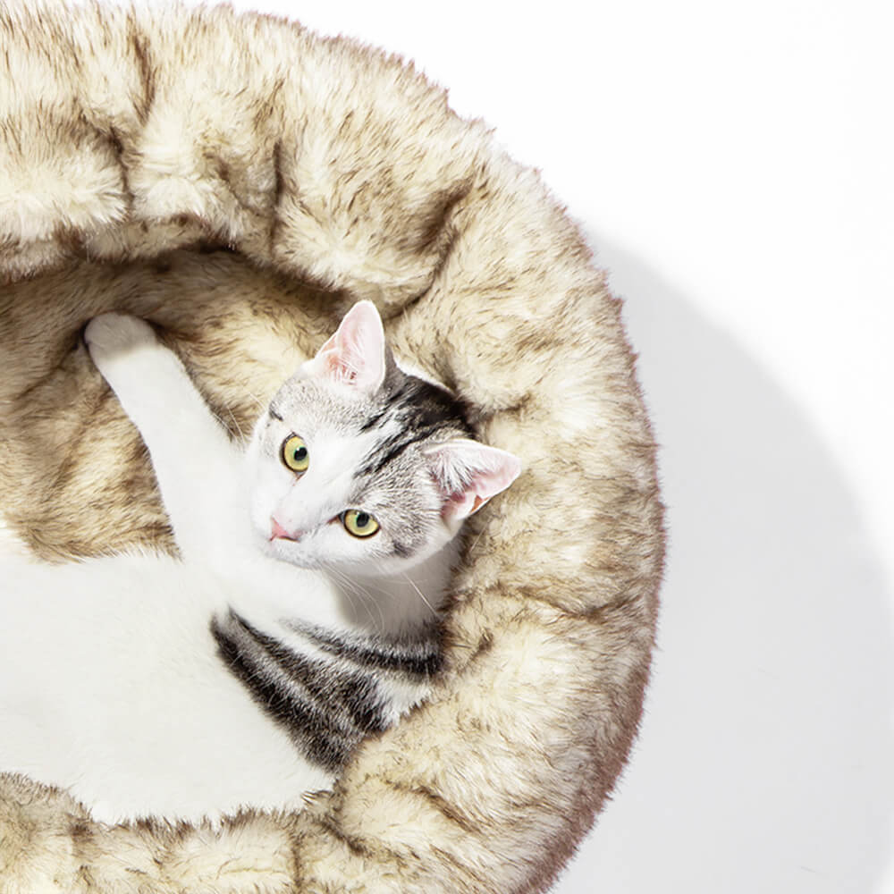 Luxury Warm Cozy Reversible Faux Fur Washable Cat Bed