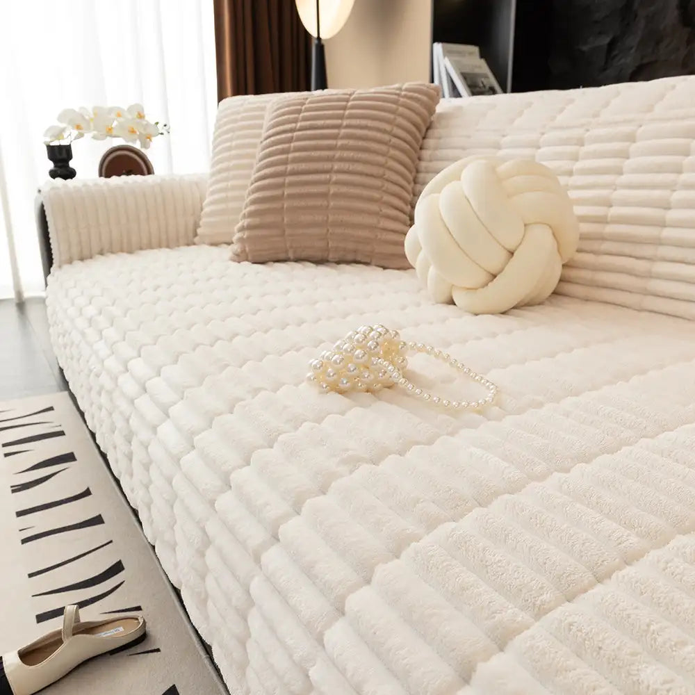 One-Piece Cozy Flannel Sofa Protection Non-Slip Outdoor Sofa Cover