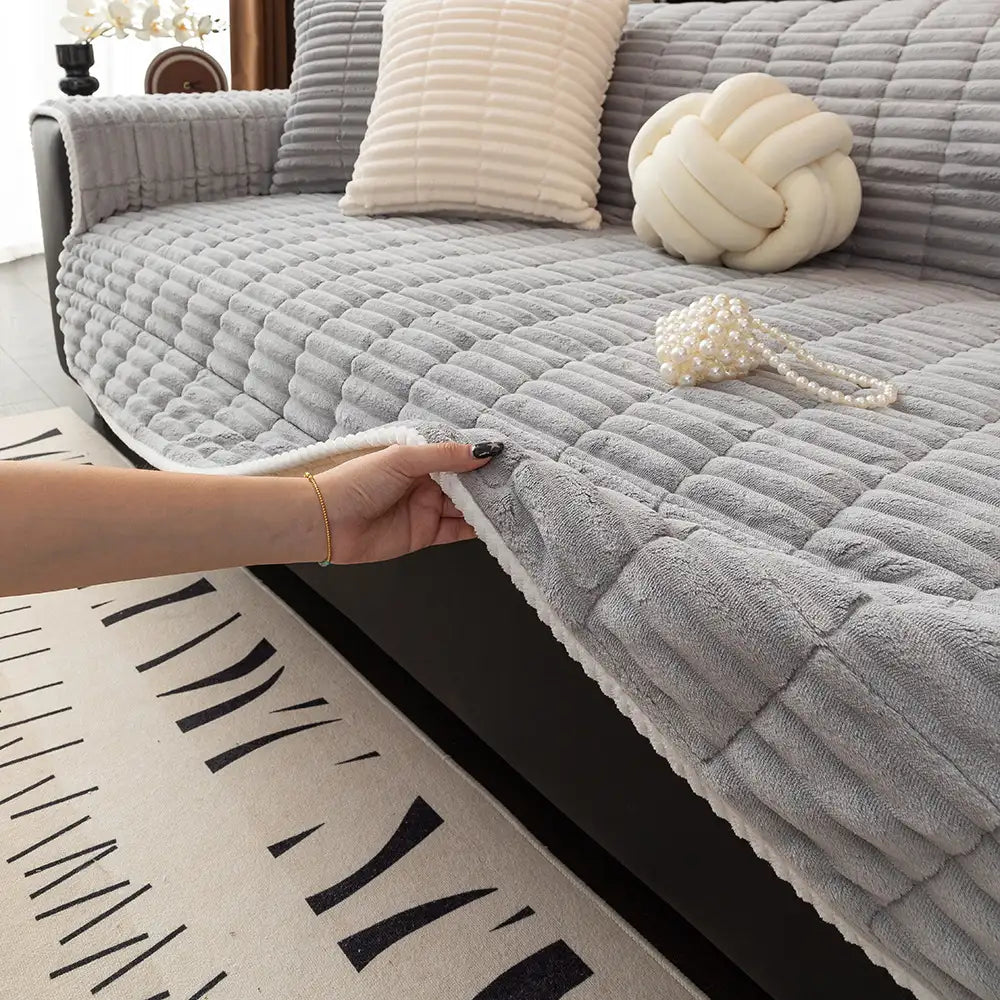 One-Piece Cozy Flannel Sofa Protection Non-Slip Outdoor Sofa Cover