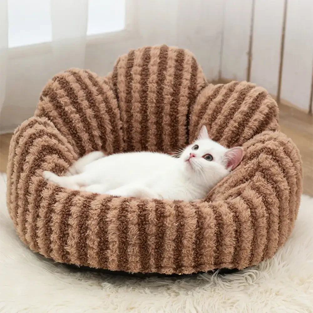Petal-Shaped Striped Plush Pet Sofa Bed