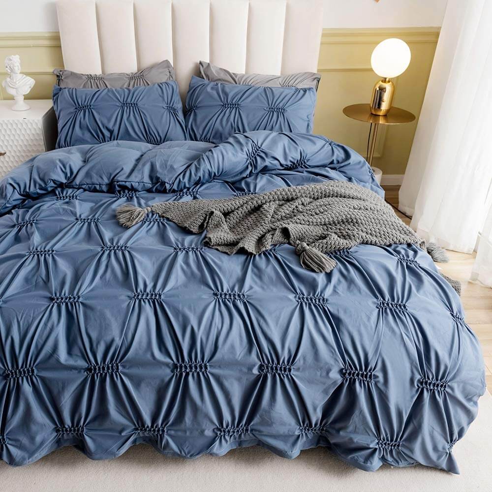 Elegant and Delicate Pintuck Bed Sheet Set