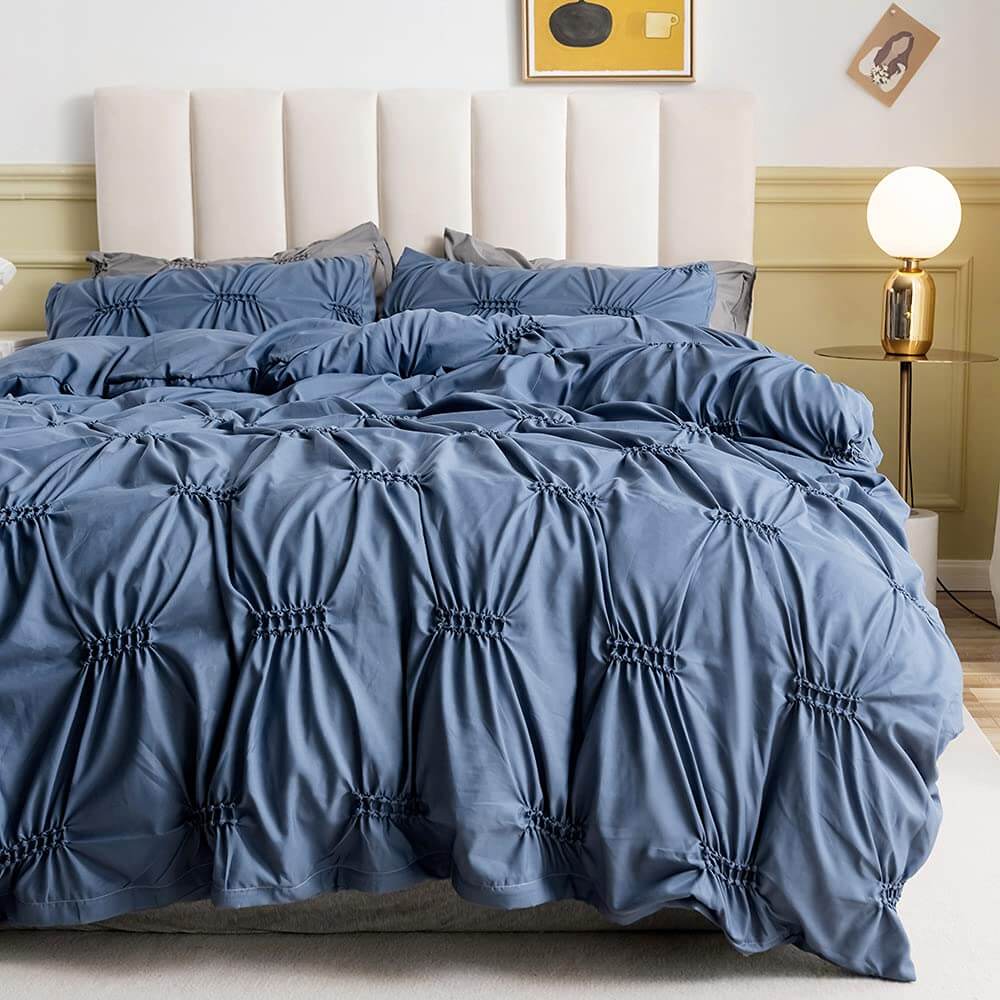 Elegant and Delicate Pintuck Bed Sheet Set