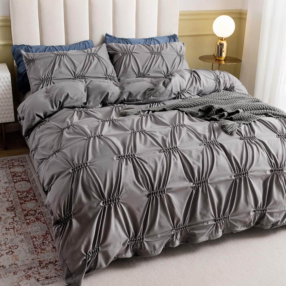 Elegant and Delicate Pintuck Bed Sheet Set